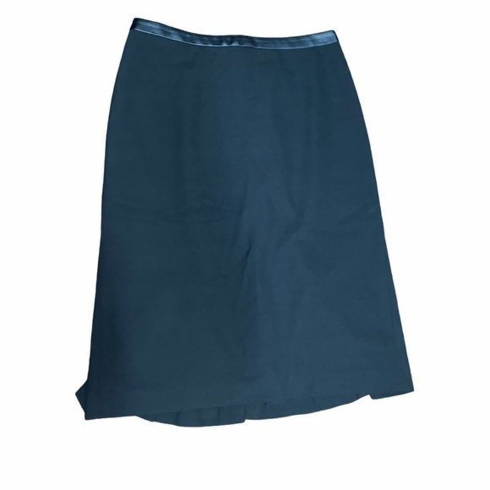 Ann Taylor Black Pleated Back Knee Length Straight Pencil Skirt Women's Size 0